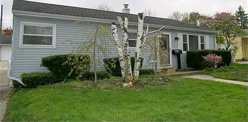 1st image of 2521 E Van Norman Ave