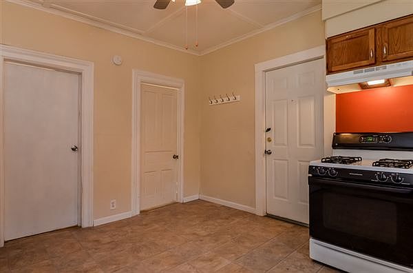 006-Kitchen-943658-mls