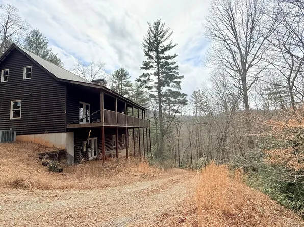 8072 Doublehead Gap Rd, Ellijay, GA 30513