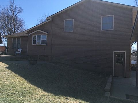 3rd image of 38 Hillcrest Dr