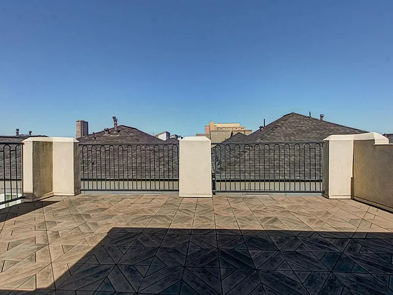 6310 Grand Blvd — Photo 29
