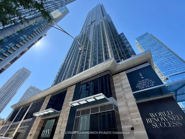 11 Yorkville Ave, Toronto, ON