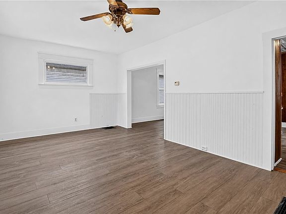5th image of 565 Broad St