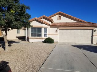 1344 E Vernoa St, San Tan Valley, AZ 85140