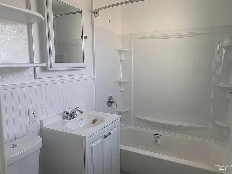 1 bed, 1.0 bath, 600 sqft, $1,300 — Photo 4
