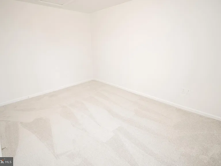 21421 Mary Margaret Ct — Photo 43