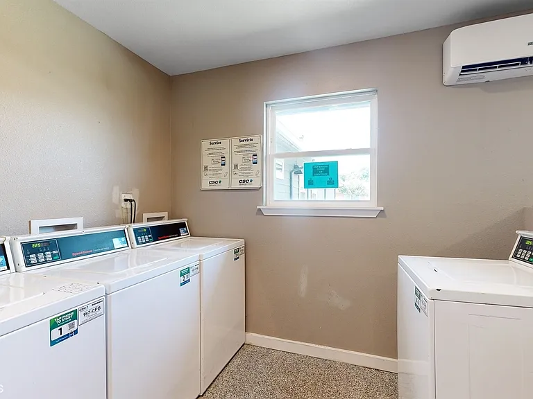 Community onsite laundry facility