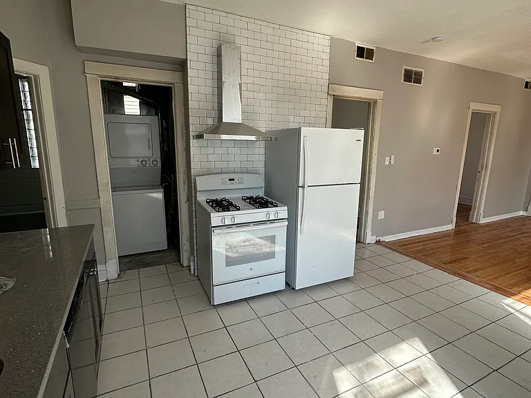 3654 W Schubert Ave #2 — Photo 2