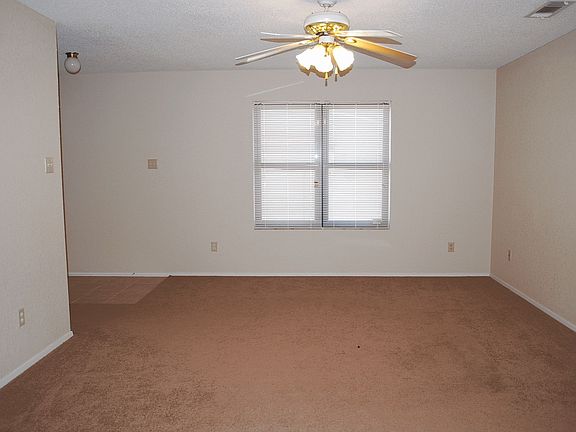 5th image of 509 Carly Dr