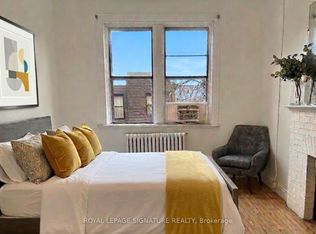 1 Hamilton St #2, Toronto, ON M4M 2C4