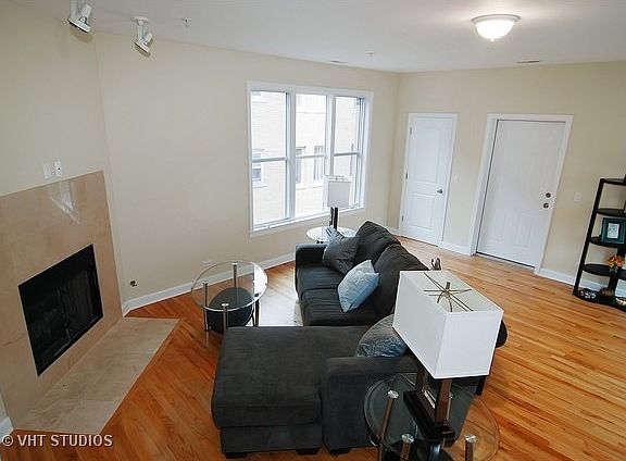 3rd image of 170 N Marion St #14