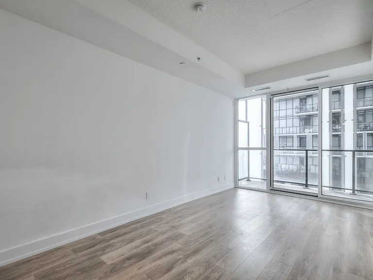 150 Fairview Mall Dr #603 — Photo 3