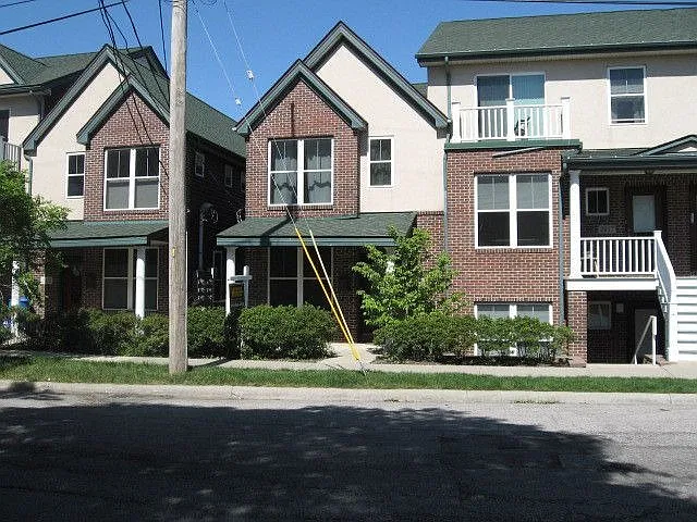 2015 W 58th St photo 1