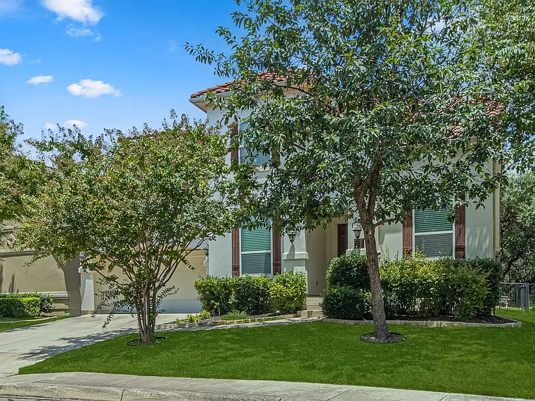 2727 Sonata Park — Photo 2