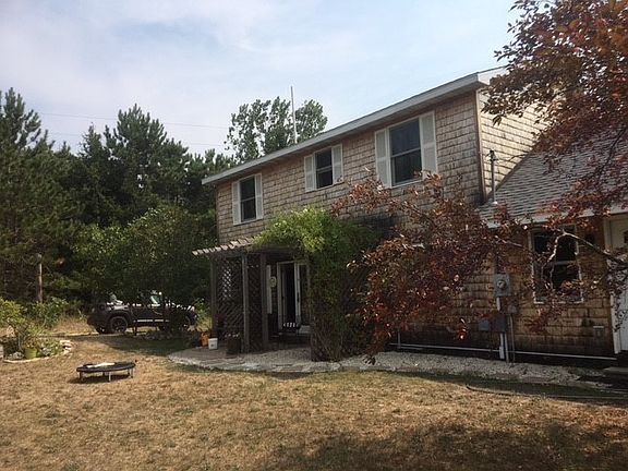 2nd image of 3131 Powers Rd