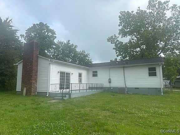 2nd image of 3110 Sussex Dr