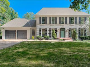 12703 Pawnee Ln, Leawood, KS 66209