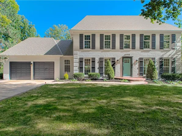 12703 Pawnee Ln, Leawood, KS 66209