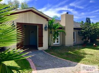 780 Acacia Lake Dr, Brownsville, TX 78521