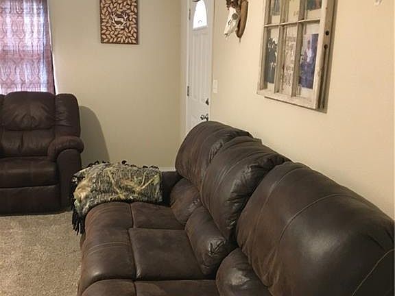 4th image of 695 Chaco Ave