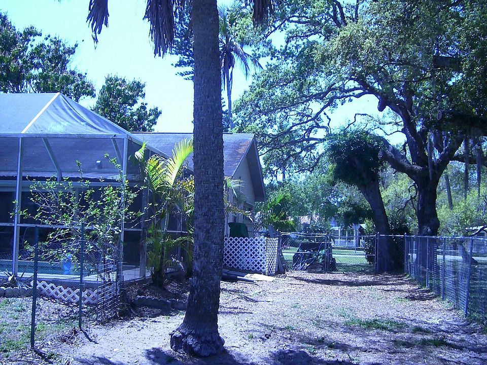 1st image of 2347 Harbor Rd