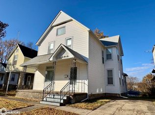 119 S 8th St, Burlington, IA 52601