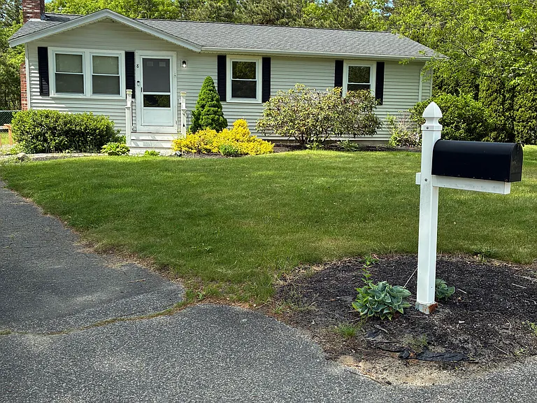 8 Ketch Rd — Photo 1