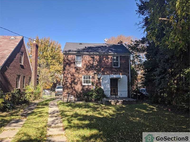 2nd image of 14260 Rosemary St