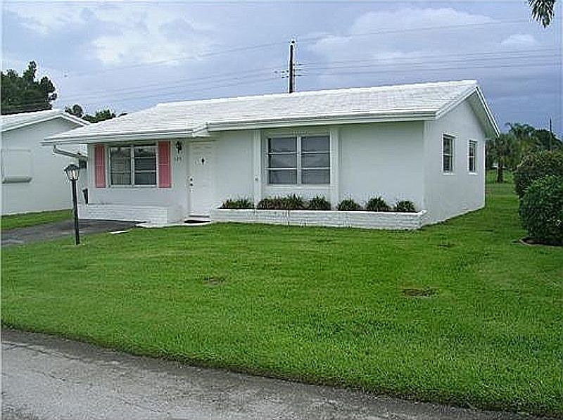 1st image of 124 NW 10th Ct
