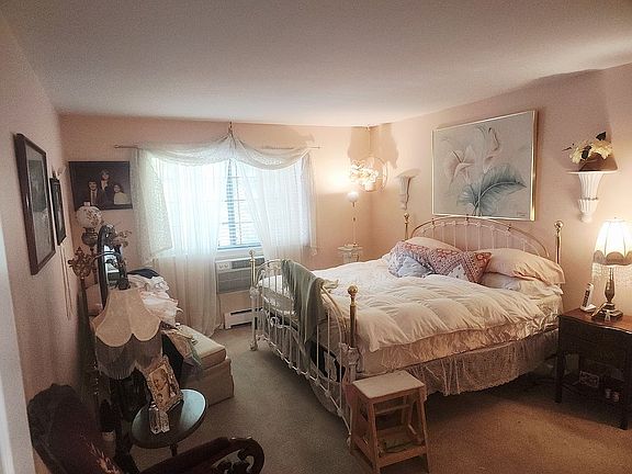 4th image of 50 Aiken St APT 202