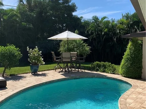 510 96th AVE N, NAPLES, FL 34108