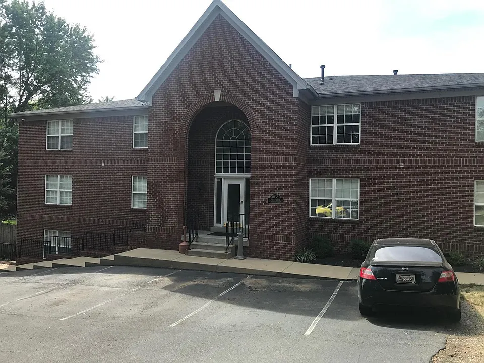 1038 Brent St #12