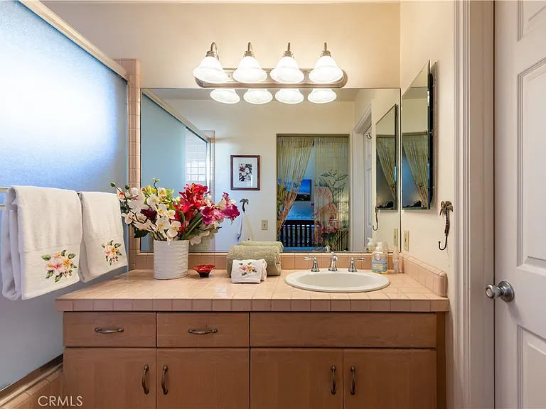 24421 Santa Clara Ave — Photo 29