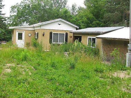 2nd image of 40419 390th St