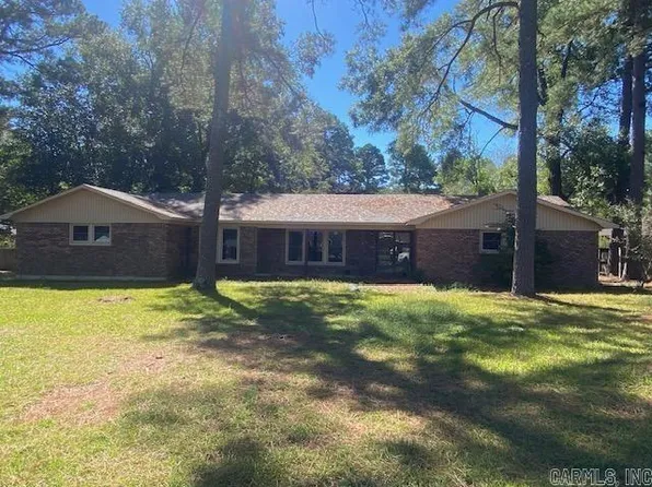 409 E 17th St, Hope, AR 71801