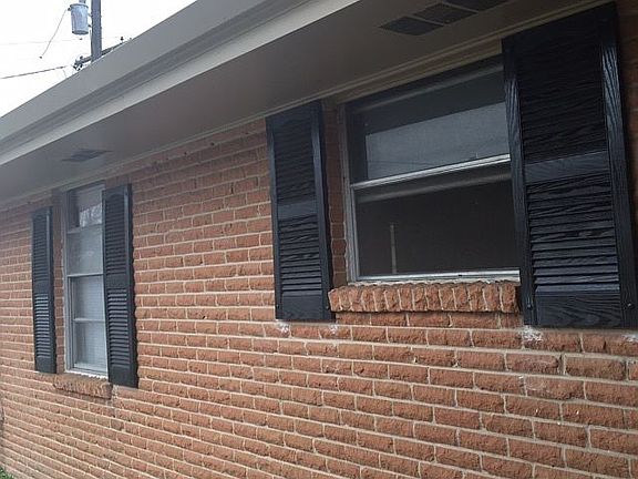 5th image of 2309 Industry St
