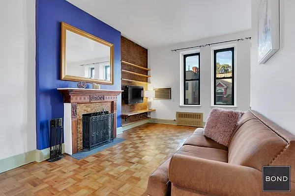 Sold by Bond New York | media 14