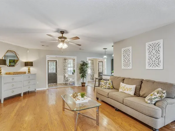 5978 Silver Oaks Ln, Crestview, FL 32536