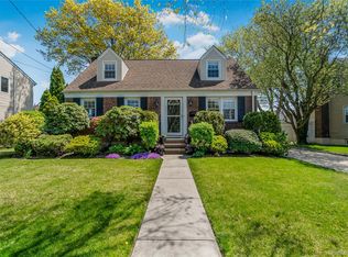 2713 Fortesque Avenue, Oceanside, NY 11572