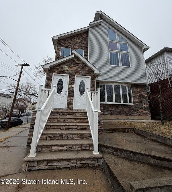 1st image of 47 Rockwell Ave Floor 2
