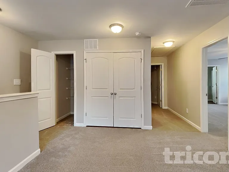 917 Leatherstone Ln — Photo 15