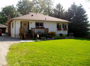 9381 Nook Rd, Clay, MI 48001