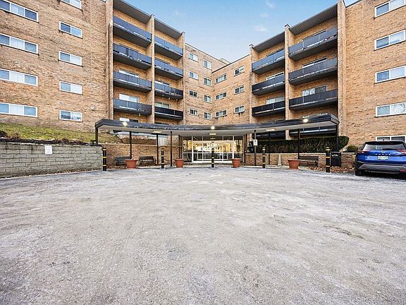 3rd image of 3501 Section Rd #102