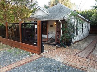 1011 Edwards St #A, Houston, TX 77007