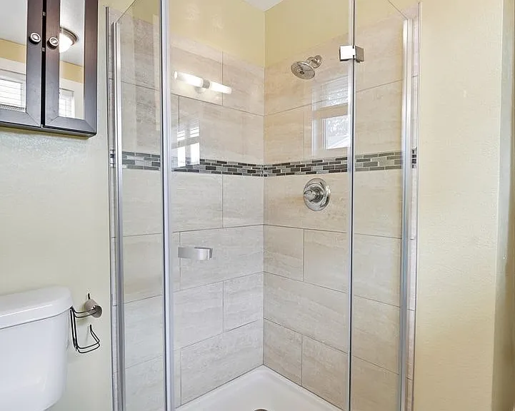 1275 W 4th Ave — Photo 23