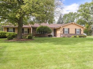2885 S 126th St, New Berlin, WI 53151
