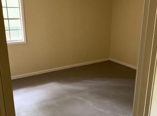 211 Lawrence Dr, Columbus, MS 39702