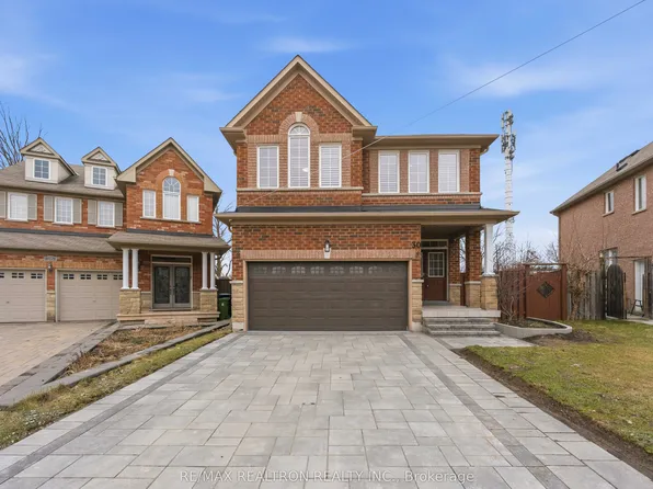 30 Glacier Cres, Toronto, ON M1X 2A8