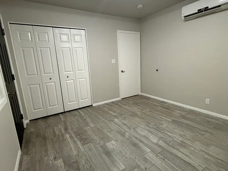 404 S Heliotrope Ave — Photo 5
