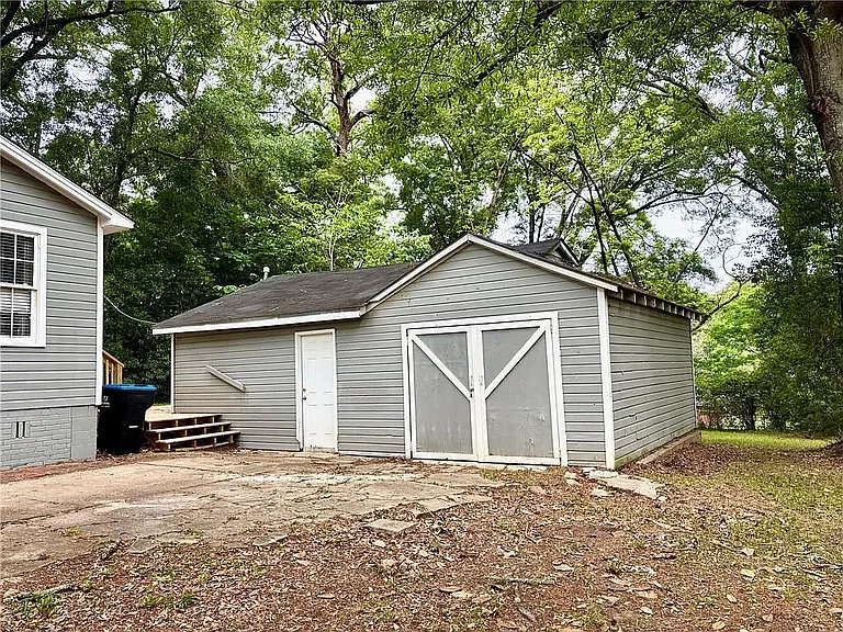 206 Hillside Dr — Photo 4
